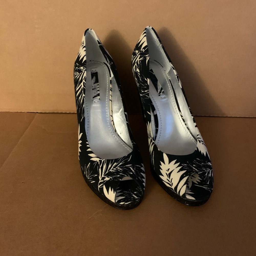 Woven wedge heel